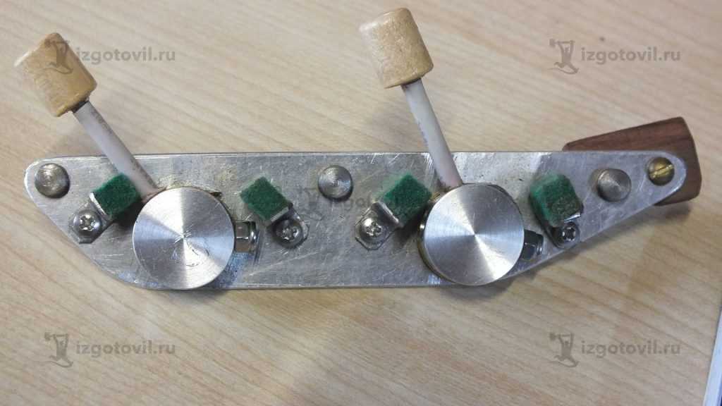 Изготовление маленьких деталей (деталей механизма натяжки струн музыкального инструмента).